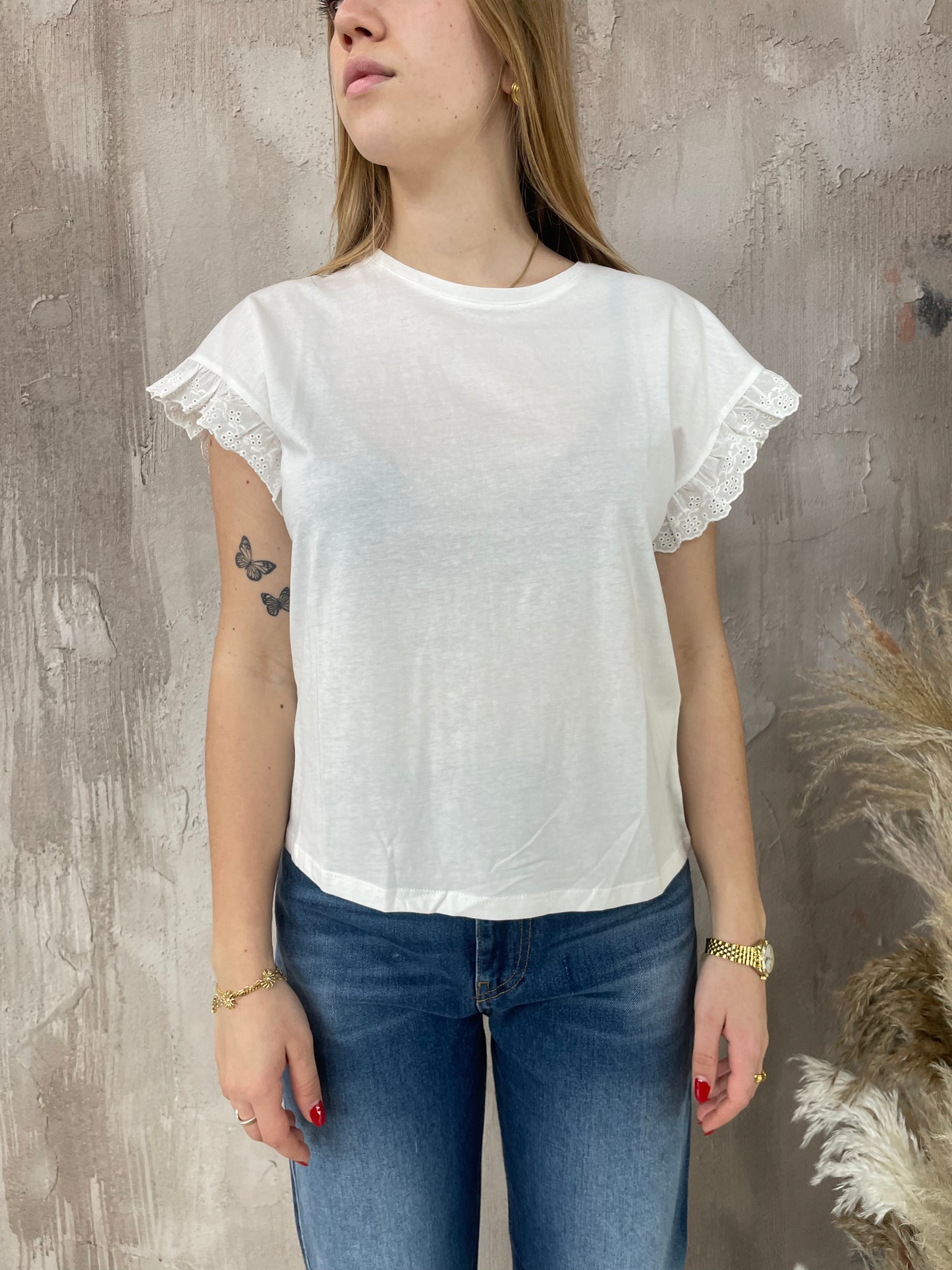 T-shirt Only "Iris" maniche sangallo